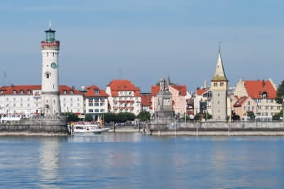 Bodensee: Hafeneinfahrt Lindau