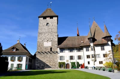Thunersee: Schloss Spiez