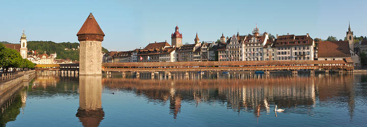 Kapellbrcke in Luzern im Morgenlicht